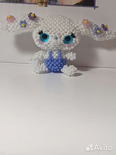 Синнаморолл из бисера.Ручной работы