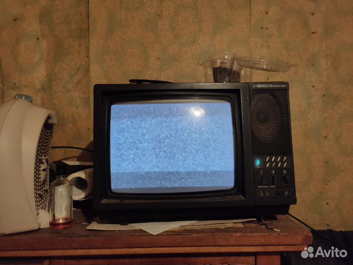 Радиоприемник СССР юность