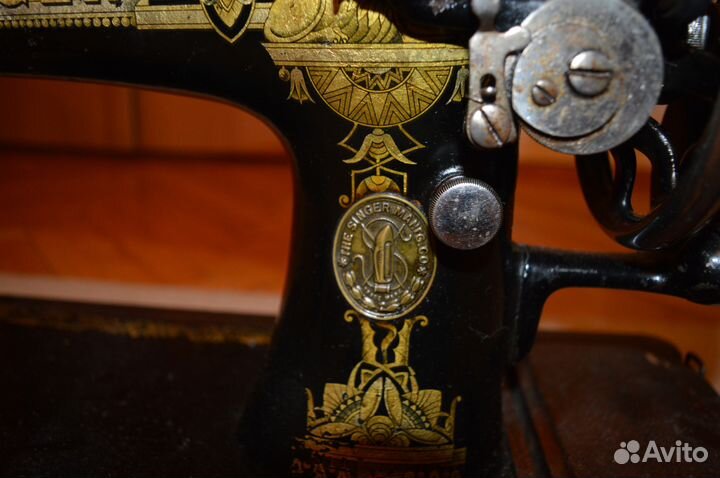 Швейная машинка singer