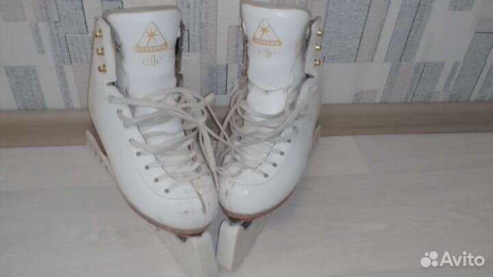 Фигурные коньки jackson elle