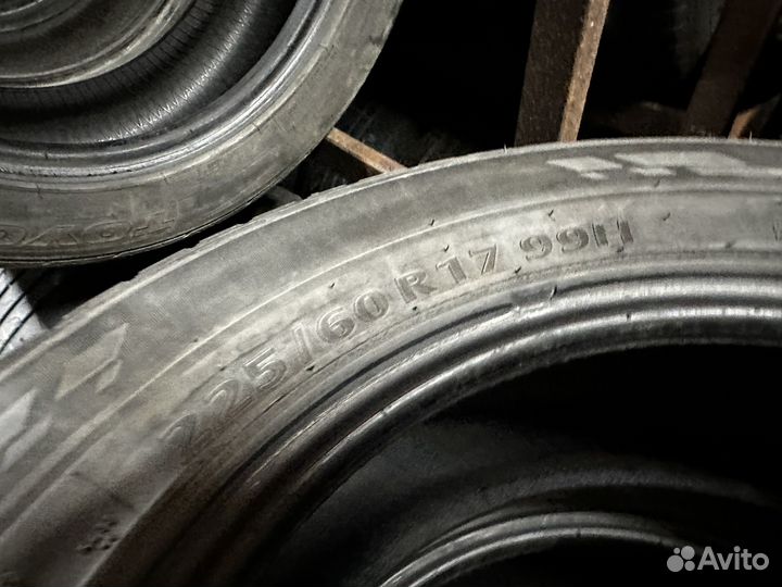 Kumho Crugen Premium KL33 225/60 R17