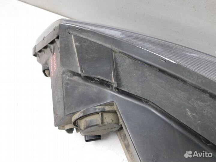 Фара правая Kia Sorento