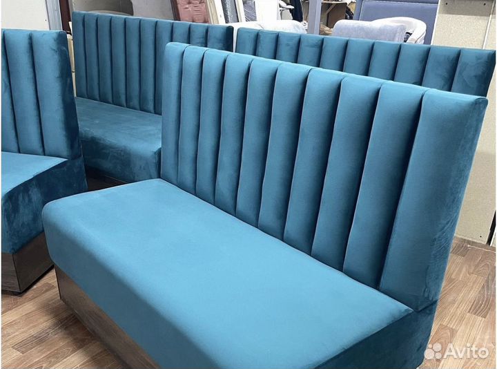 Диваны для кафе и баров 210