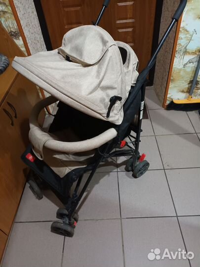 Прогулочная коляска трость