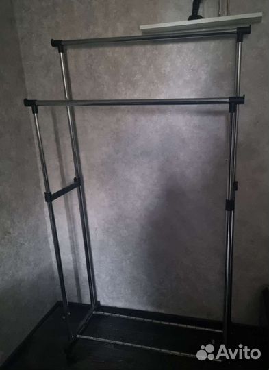 Вешалка напольная для одежды