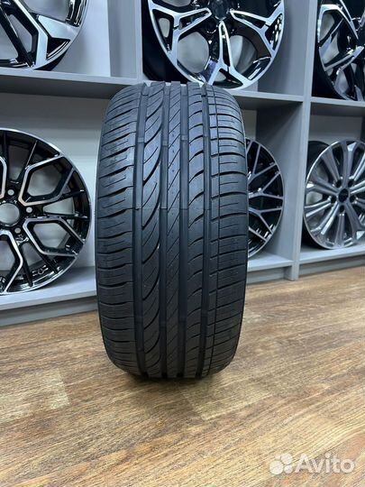 Leao Nova-Force 215/45 R18 93W