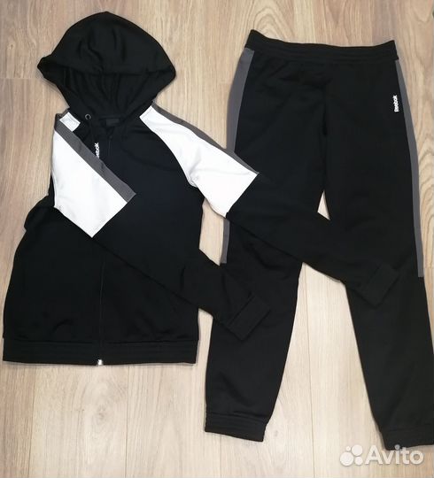 Спортивный костюм Reebok женский р. 42-44