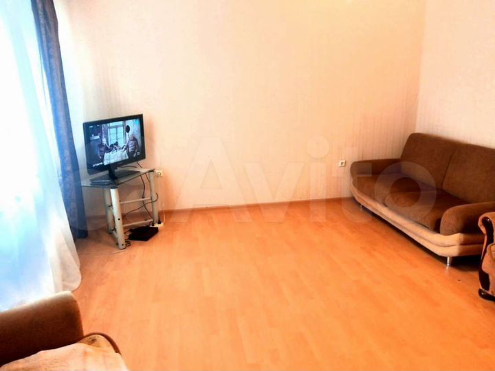 2-к. квартира, 60 м², 2/10 эт.