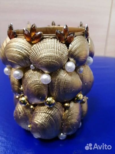 Сувенир. Вазочка из ракушек