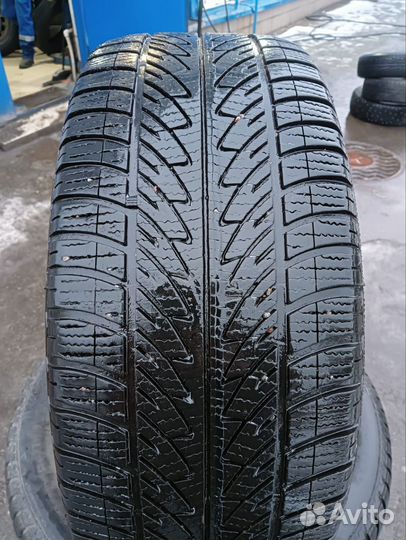 Goodyear UltraGrip 8 Performance 225/55 R17 101V