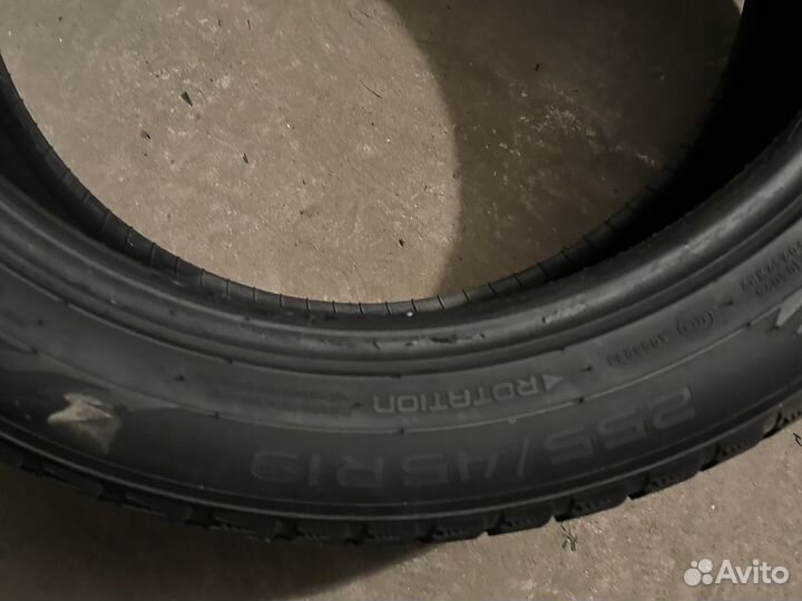 Nokian Tyres Hakkapeliitta R3 255/45 R19