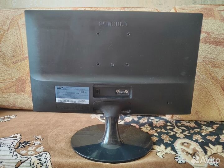 Монитор Samsung 18.5