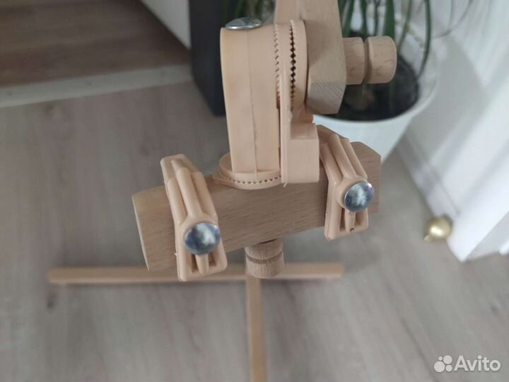 Держатель для пялиц