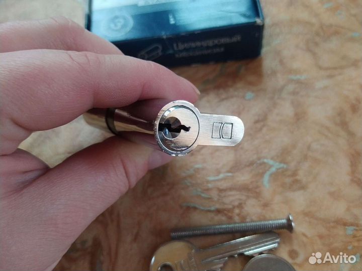 Цилиндрической механизм, дверные ручки винтажные