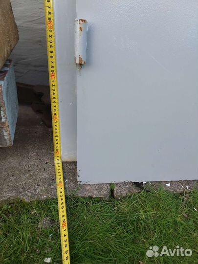 Металлическая дверь бу