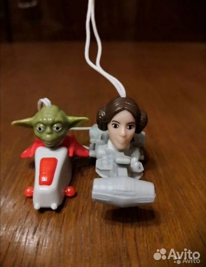 Игрушки из киндеров