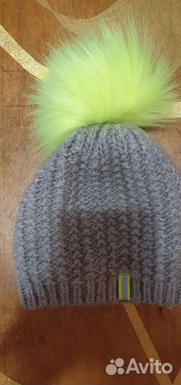 Шапка с помпоном