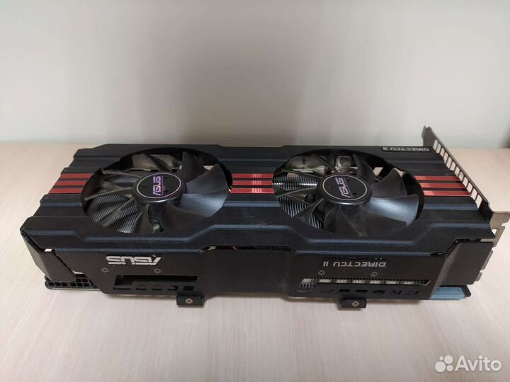 Видеокарта Radeon HD 7900