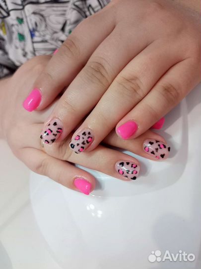 Маникюр на дому, с выездом на дом