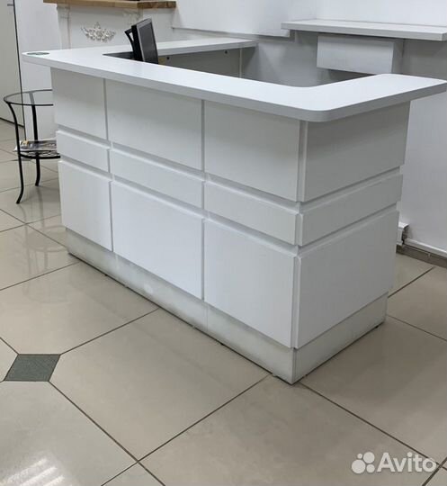 Стол администратора