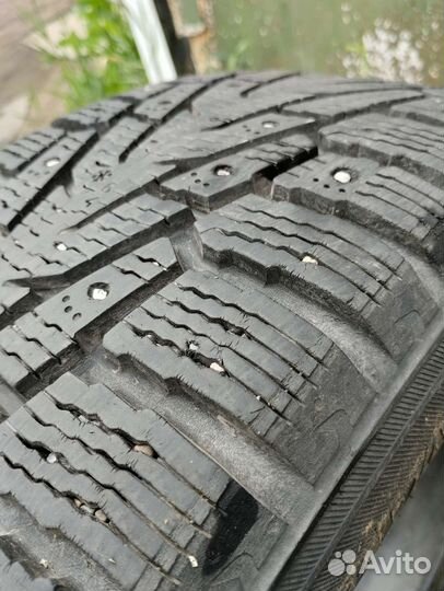 Nokian Tyres Hakkapeliitta 7 2.25/75 R17 27C