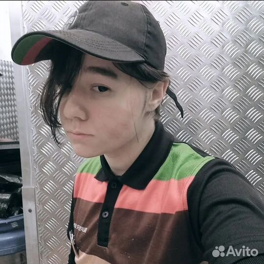 Продавец, кассир, официант, и тд