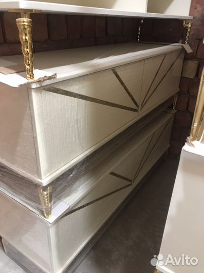 Тумба под телевизор новая