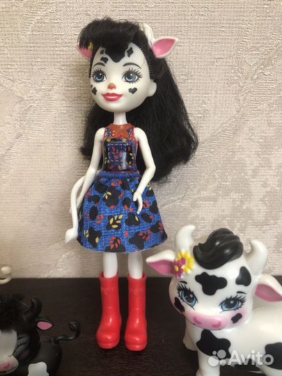Enchantimals кукла с коровами