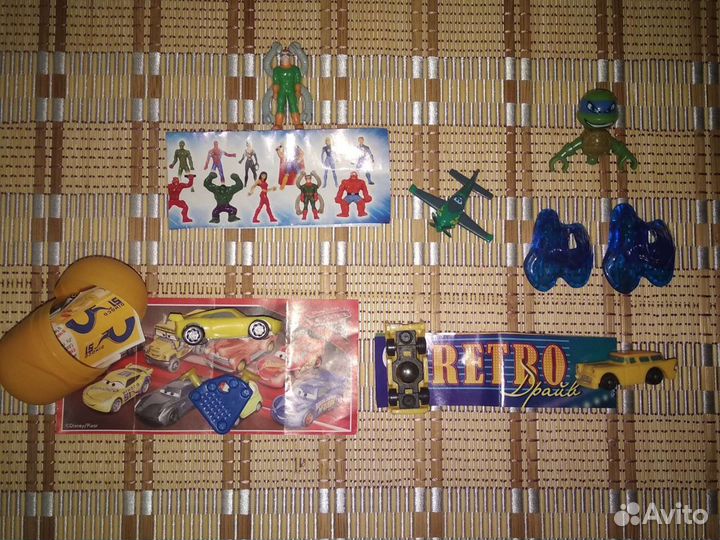 Киндеры разных лет,коробочки,вкладыши