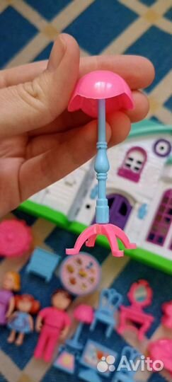 Кукольный дом с мебелью б/у