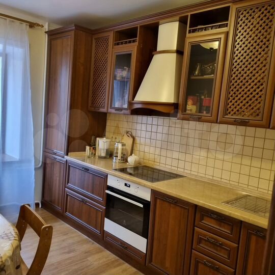 3-к. квартира, 74 м², 2/5 эт.