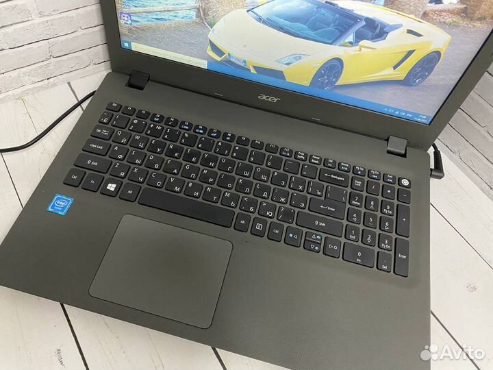 Быстрый ноутбук Asus SSD