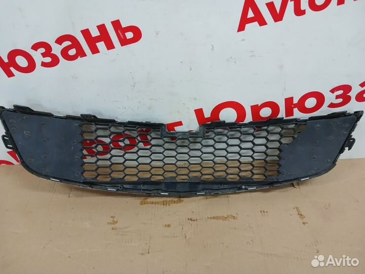 Решотка радиатора Chevrolet Cruze