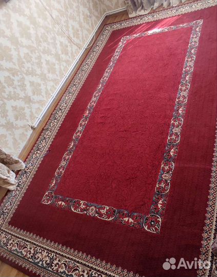 Продаётся ковёр