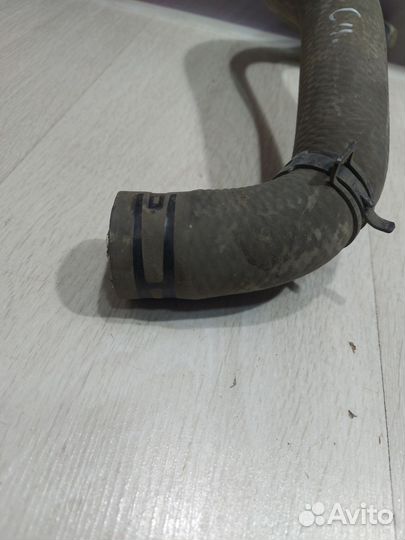 Патрубок радиатора охлаждения двс Nissan tiida