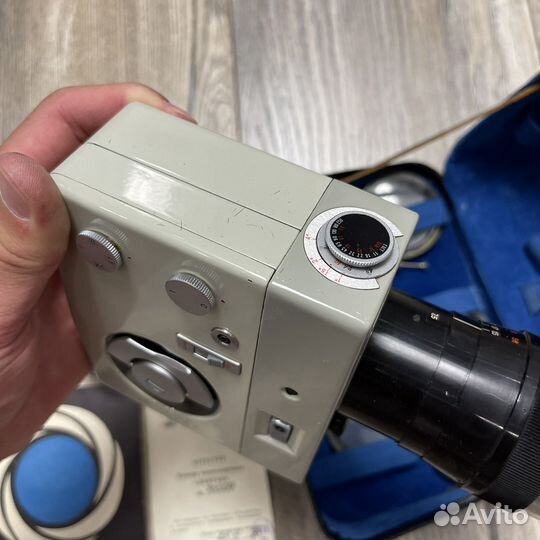 Кино камера советская Ломо Лантан СССР