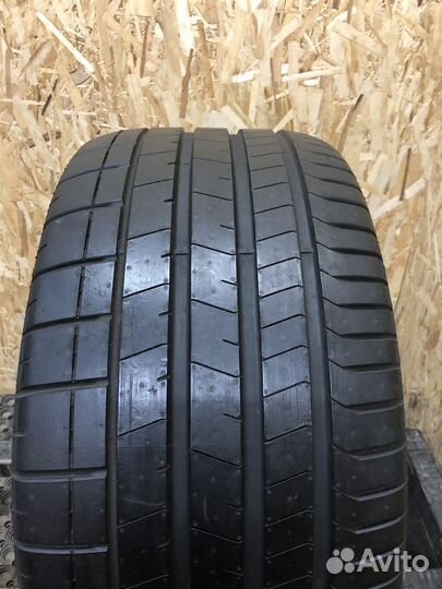 Pirelli P Zero PZ4 305/30 R20 103Y