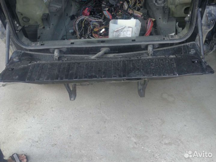 Задний борт крышки багажника BMW X5 M E70