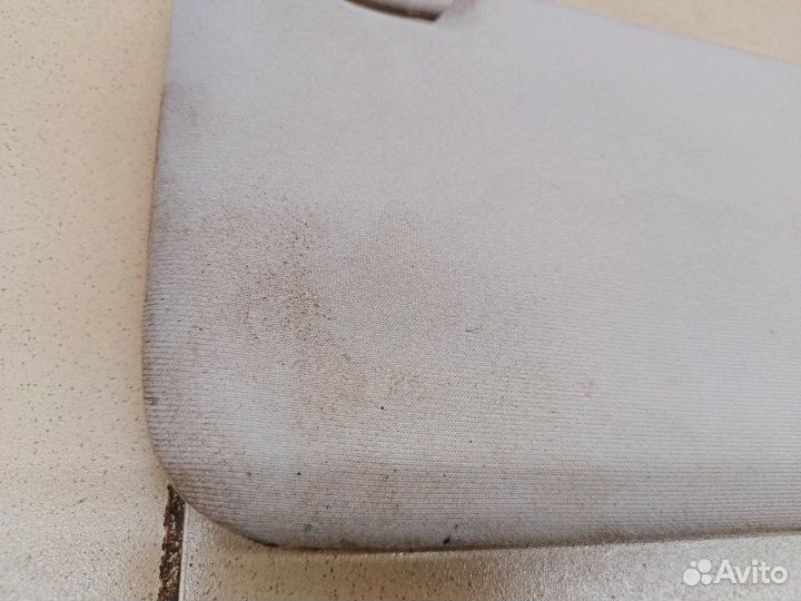 Козырек солнцезащитный (внутри) Avensis II 2003-20