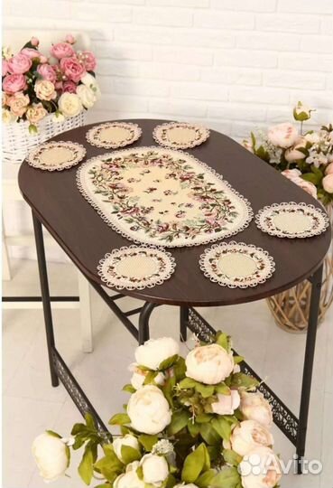 Набор гобеленовых салфеток