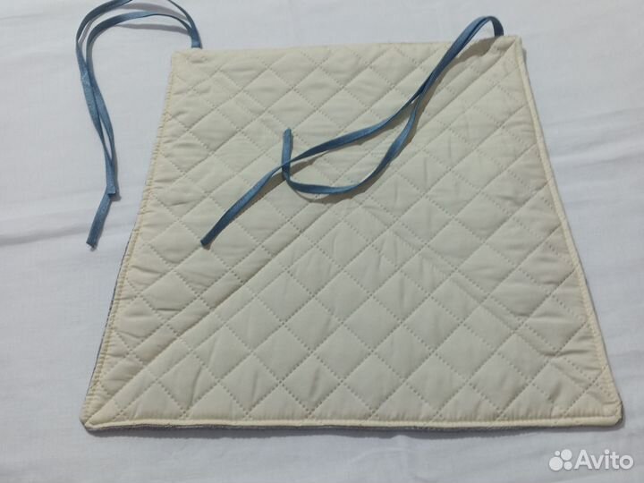 Подушки на стулья 4 штуки