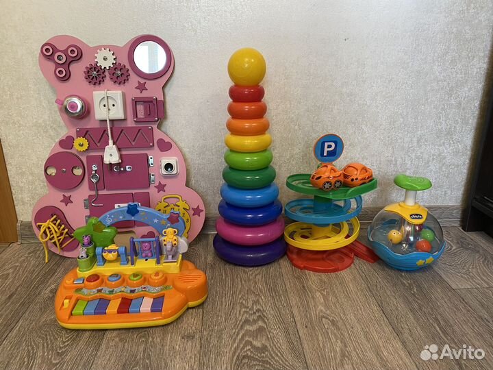 Развивающие игрушки для малышей