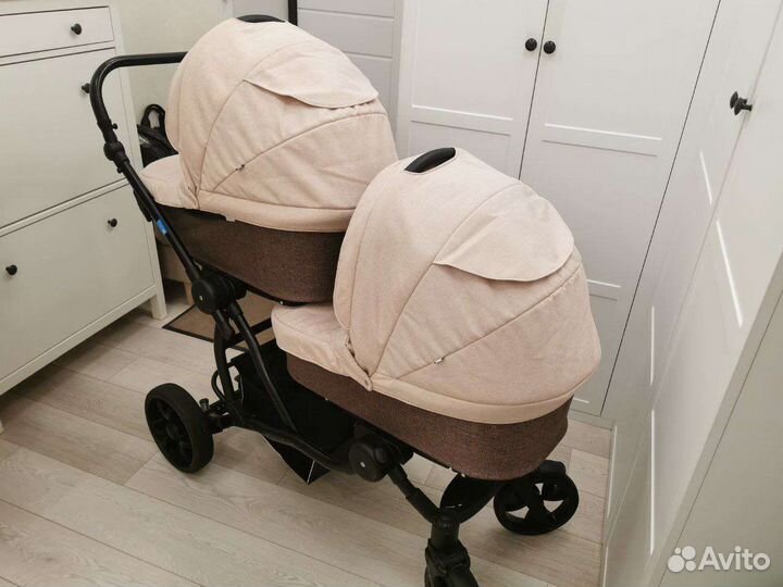Коляска для двойни