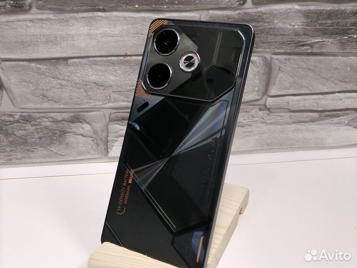 TECNO Pova 6, 8/256 ГБ