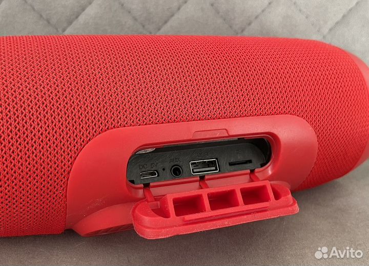 Портативная колонка jbl charge 3
