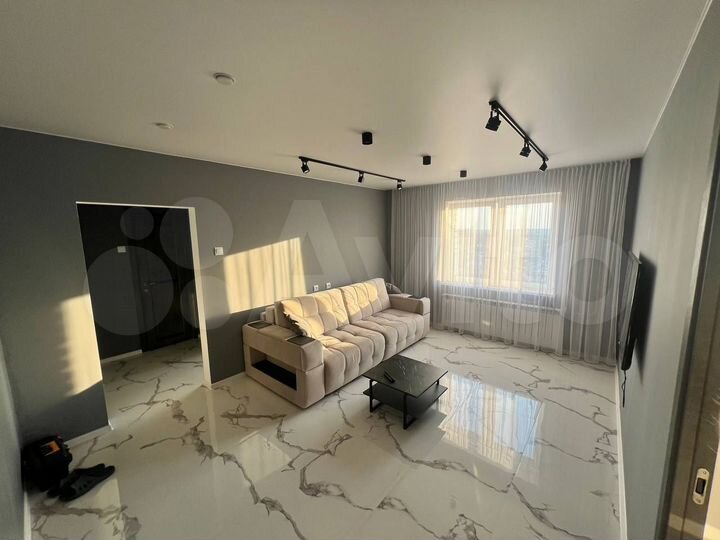 2-к. квартира, 51 м², 10/10 эт.