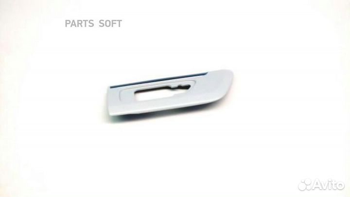 Volvo 39978904 Молдинг переднего крыла RH под покр