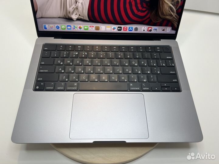 Apple macbook pro 14 2021 m1 Pro 16Gb 512SSD