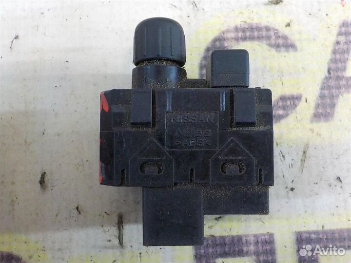 Переключатель регулировки зеркала Nissan Teana (J