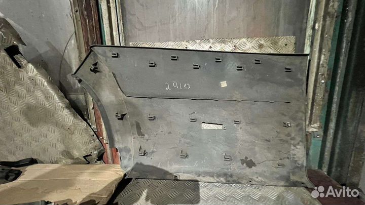 Накладка заднего крыла правая Пежо/Ситроен/Фиат 3